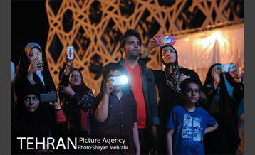 اجتماع بزرگ جوانان شهر تهران در میدان امام حسین(ع) 26