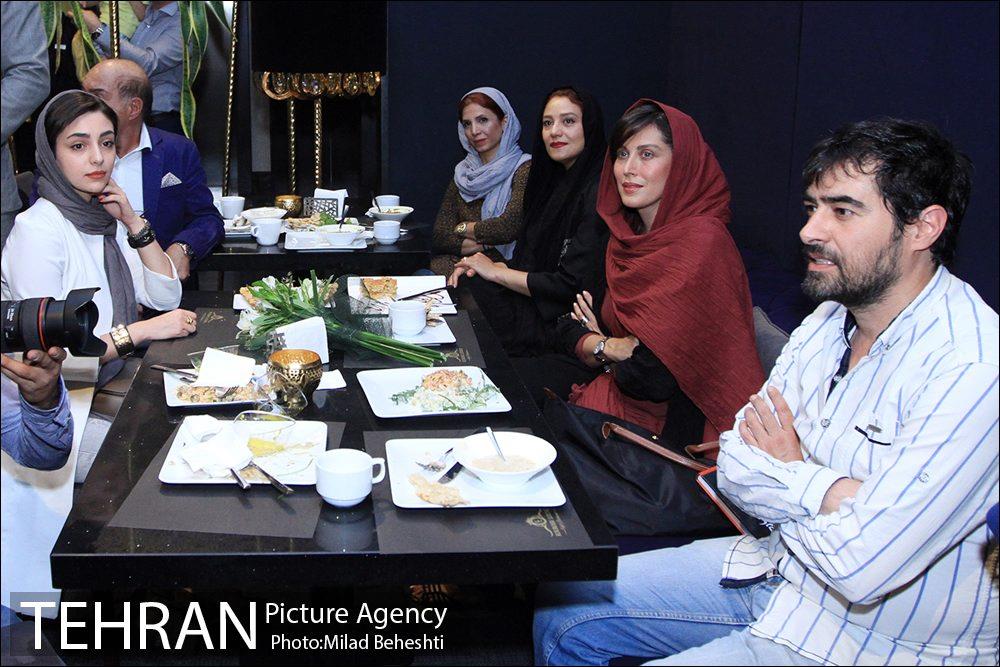 اکران خیریه فیلم سینمایی چهارشنبه به نفع زندانیان‎ 1