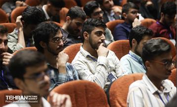 نشست اتحادیه انجمن‌های اسلامی دانشجویان مستقل 31