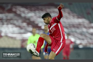 دیدار تیم های فوتبال پرسپولیس و گل گهر سیرجان 3