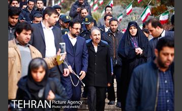 آیین برافراشتن بزرگترین پرچم جمهوری اسلامی ایران  4