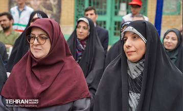 گرامیداشت روز 13 آبان در مدرسه شهید فهمیده  13