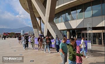 برج میلاد در ایام نوروز 46