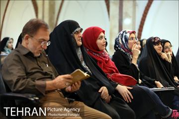 دومین حلقه ادبی پنجره در فرهنگسرای اندیشه 6