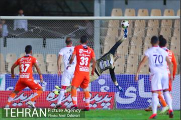 دیدار تیم‌های سایپا و پرسپولیس در لیگ برتر فوتبال ایران 6