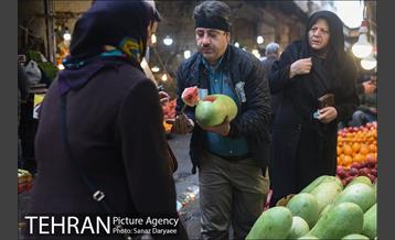خرید شب یلدا در بازار امام حسین 27