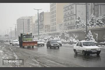 ترافیک روان در روز برفی تهران 2