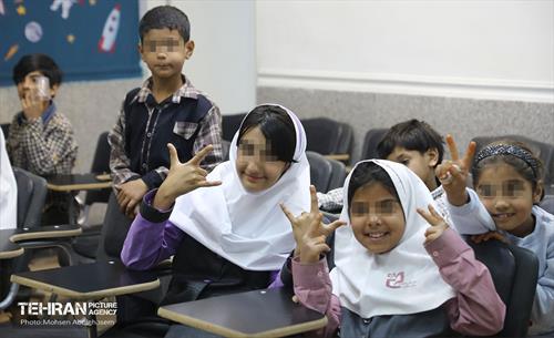 به وقت خدمت؛ مرکز «پویا شهر منطقه 18» ویژه کودکان کار 33