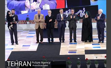 مراسم اختتامیه سی و پنجمین جشنواره فیلم فجر‎ 38