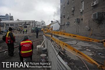 ششمین روز آواربرداری ساختمان پلاسکو -1 32