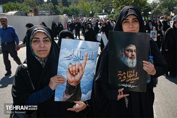 در حاشیه نماز جمعه تهران به امامت رهبر انقلاب 15