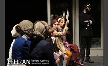 نمایش دشمن مردم‎ 22