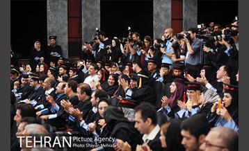 نخستین جشن فارغ التحصیلی ادوار دانشکده خبر 35