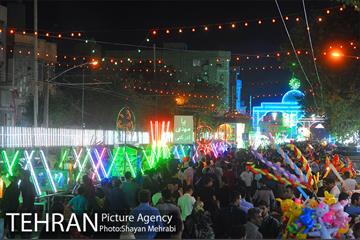 خیابان های تهران در شب میلاد امام زمان (عج) 15