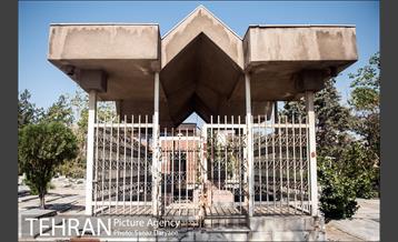 آرامگاه ابن‌بابویه‎ 2