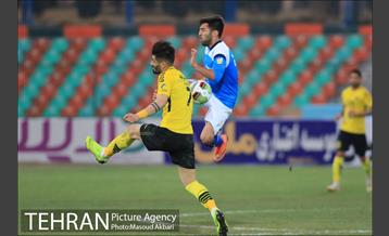 دیدار تیم‌های فوتبال پیکان تهران - سپاهان اصفهان 21