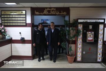 بازدید شهردار تهران از ستاد فرماندهی عملیات آتش نشانی 2