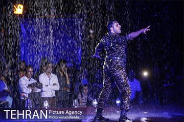 نمایش دریادلان 17