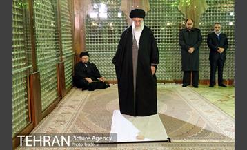 حضور رهبر انقلاب در مرقد مطهر امام راحل و گلزار شهدای بهشت زهرا 26