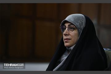 جلسه هم‌اندیشی رییس نهاد پایش طرح های توسعه شهری با جمعی از بانوان 20