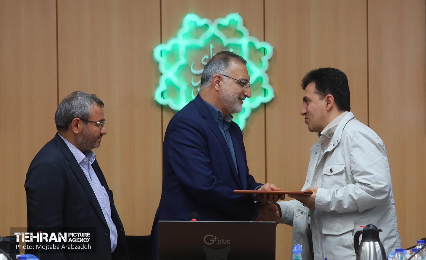 نشست شورای معاونین و شهرداران مناطق شهرداری تهران