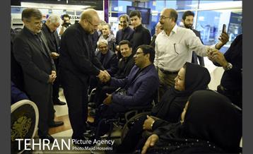 ‪ بازدید دکتر قالیباف از نمایشگاه برج میلاد و دیدار با کودکان کار‬ 15