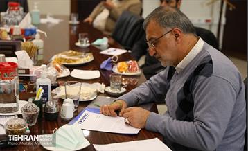 بازدید شهردار تهران از موسسه همشهری 7