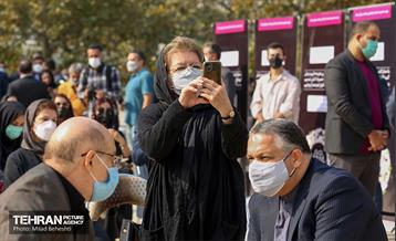 مراسم تشییع پیکر مرحومه ایران درودی هنرمند نقاش 20