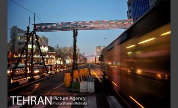 96-11-21 آذین بندی خیابان ها به مناسبت 22 بهمن 20