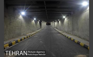 سرپرست شهرداری تهران و رئیس مرکز ارتباطات و امور بین الملل شهرداری تهران در بازدید از فعالیت‌های شبانه شهرداری و زندگی شبانه مردم تهران 54