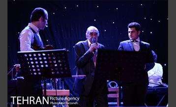 کنسرت حسین خواجه امیری (ایرج) در بندرعباس‎ 8