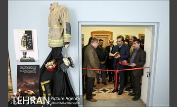 افتتاحیه نمایشگاه عکس، پوستر و هویت بصری سی و پنجمین جشنواره تئاتر فجر‎ 6