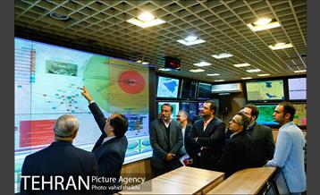 بازدید اعضای کمیسیون عمران مجلس از ستاد فرماندهی و مدیریت بحران شهرداری 29