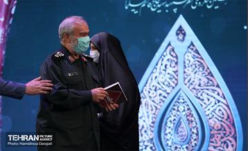 نخستین کنگره ملی شعر شهید حاج قاسم سلیمانی  30