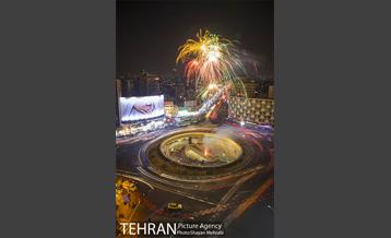 نورافشانی میدان ولیعصر(عج) به مناسبت روز مادر 8