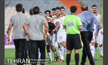 دیدار تیم های استقلال تهران و استقلال خوزستان 15