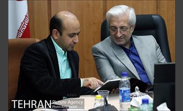 نشست صمیمانه شهردار منطقه 8 با اصحاب رسانه 12