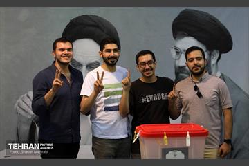 انتخابات چهاردهمین دوره ریاست جمهوری - حسینیه جماران 44