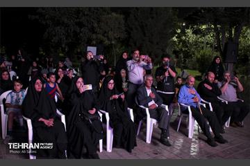 اکران نماپرچم و ابرپرچم‌های طرح حرم رضوی در باب الرضای پایتخت 1