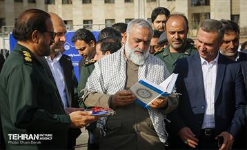 آیین کلنگ‌زنی و احداث واحدهای آپارتمانی در منطقه ۲۱