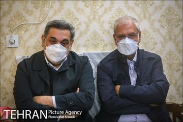 دیدار شهردار تهران با مادر شهیدان خالقی پور 15