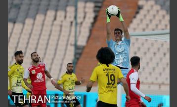دیدار تیم های فوتبال پرسپولیس و سپاهان 7