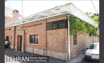 خانه موزه سیمین و جلال 33