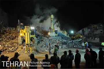 چهارمین روز آواربرداری ساختمان پلاسکو-4 19