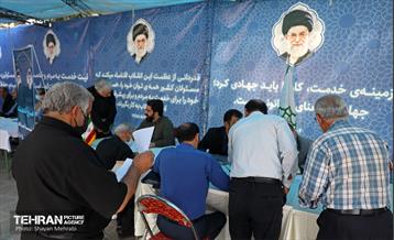 میز خدمت شهرداری تهران در نماز جمعه 30