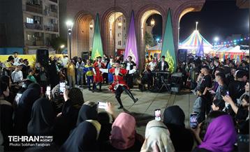 ویژه برنامه «مهمونی شهر» در باغ‌راه حضرت زهرا(س) - ۶ 11