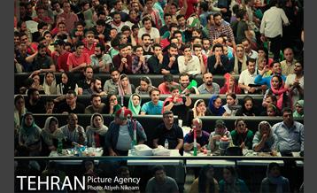 تماشای بازی تیم های ملی ایران و اسپانیا در پردیس سینمایی چارسو  13