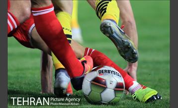 دیدار تیم‌های فوتبال پرسپولیس - سپاهان 13