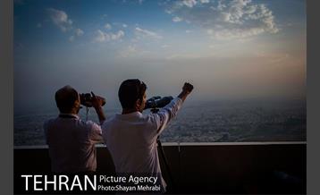 استهلال هلال ماه شوال از فراز برج میلاد تهران 7