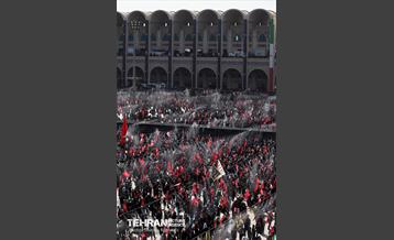 اقامه نماز بر پیکر آقای شهید ایران - 3 4